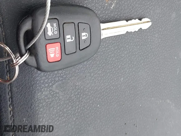 ✅ 2014 Toyota Corolla L • VIN: 5YFBURHE6EP057186 • Lot: 42778671. Wystawiony na IAAI z przebiegiem 211 989 mil. Bezpłatny archiwum sprzedaży aukcyjnych z USA i szczegółowy raport historii pojazdu na DreamBid. Zdjęcie 11.
