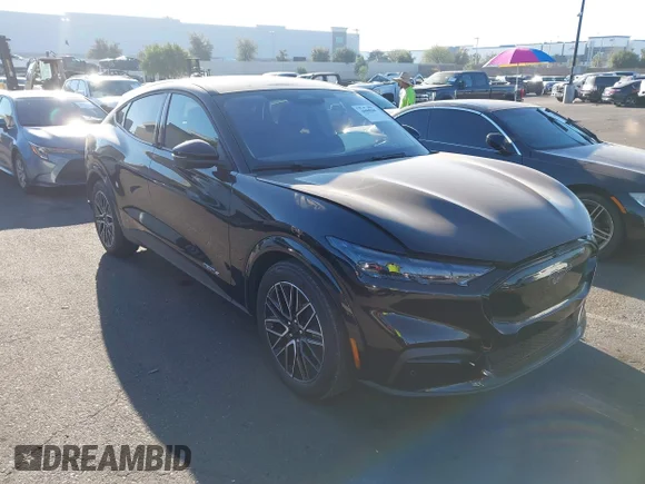 ✅ 2025 Ford Mustang Mach-E Premium • VIN: 3FMTK3R78SMA29797 • Lot: 44660268. Wystawiony na IAAI z przebiegiem Nie podano. Bezpłatny archiwum sprzedaży aukcyjnych z USA i szczegółowy raport historii pojazdu na DreamBid. Zdjęcie 1.