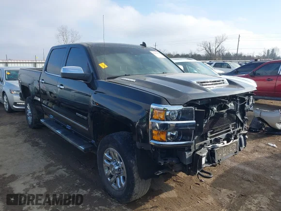 ✅ 2019 Chevrolet Silverado 2500HD LTZ • VIN: 1GC1KTEY3KF182680 • Lot: 43852054. Listed on IAAI with 113,846 mi. Free auction sales archive from the USA and detailed vehicle history report at DreamBid. Image 1.