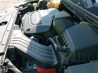 ✅ 2018 Chrysler Pacifica Touring L • VIN: 2C4RC1BGXJR148937 • Lot: 42607029. Wystawiony na IAAI z przebiegiem 141 566 mil. Bezpłatny archiwum sprzedaży aukcyjnych z USA i szczegółowy raport historii pojazdu na DreamBid. Zdjęcie 19.