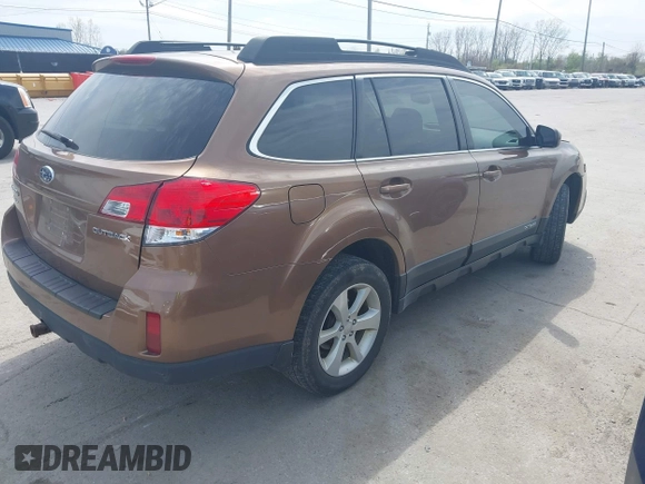✅ 2013 Subaru Outback Premium • VIN: 4S4BRCCC5D3267026 • Lot: 44882759. Wystawiony na IAAI z przebiegiem 103 953 mil. Bezpłatny archiwum sprzedaży aukcyjnych z USA i szczegółowy raport historii pojazdu na DreamBid. Zdjęcie 4.