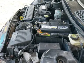 ✅ 2002 MINI Hardtop • VIN: WMWRC33422TC37704 • Lot: 42568511. Wystawiony na IAAI z przebiegiem 131 887 mil. Bezpłatny archiwum sprzedaży aukcyjnych z USA i szczegółowy raport historii pojazdu na DreamBid. Zdjęcie 19.