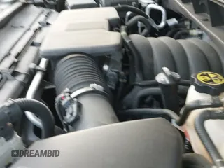 ✅ 2019 Chevrolet Silverado 1500 RST • VIN: 1GCRYEED5KZ239308 • Lot: 41024575. Wystawiony na IAAI z przebiegiem 50 618 mil. Bezpłatny archiwum sprzedaży aukcyjnych z USA i szczegółowy raport historii pojazdu na DreamBid. Zdjęcie 18.