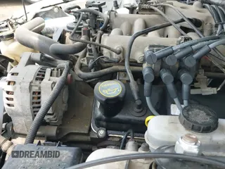 ✅ 2002 Ford Mustang Standard • VIN: 1FAFP40462F112288 • Lot: 42896142. Wystawiony na IAAI z przebiegiem 109 982 mil. Bezpłatny archiwum sprzedaży aukcyjnych z USA i szczegółowy raport historii pojazdu na DreamBid. Zdjęcie 19.