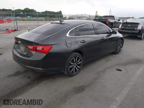 ✅ 2018 Chevrolet Malibu LT • VIN: 1G1ZD5ST4JF180137 • Lot: 45094406. Wystawiony na IAAI z przebiegiem 191 099 mil. Bezpłatny archiwum sprzedaży aukcyjnych z USA i szczegółowy raport historii pojazdu na DreamBid. Zdjęcie 4.