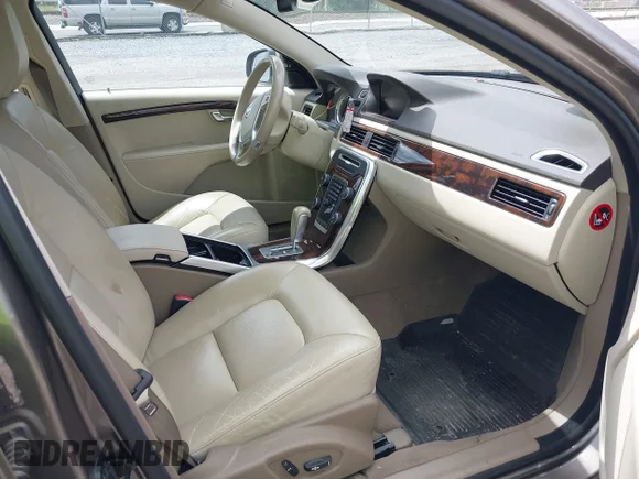 ✅ 2012 Volvo S80 3.2L • VIN: YV1952AS5C1162574 • Lot: 45129992. Listed on IAAI with 86,747 mi. Free auction sales archive from the USA and detailed vehicle history report at DreamBid. Image 5.