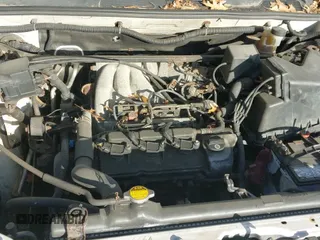 ✅ 2003 Toyota Highlander Limited • VIN: JTEHF21A630136248 • Lot: 43687994. Wystawiony na IAAI z przebiegiem 213 566 mil. Bezpłatny archiwum sprzedaży aukcyjnych z USA i szczegółowy raport historii pojazdu na DreamBid. Zdjęcie 13.