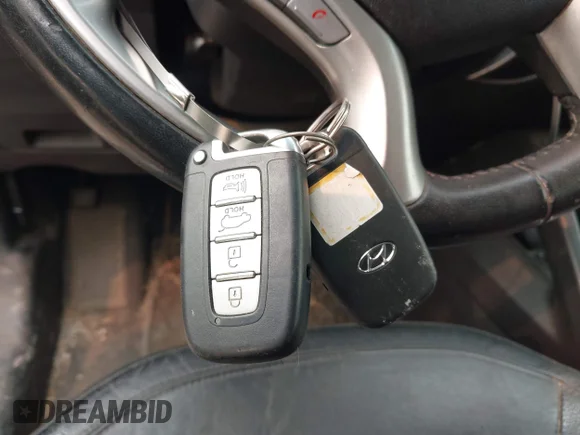 ✅ 2013 Hyundai Tucson GLS • VIN: KM8JUCAC2DU774697 • Lot: 45657914. Wystawiony na IAAI z przebiegiem 74 812 mil. Bezpłatny archiwum sprzedaży aukcyjnych z USA i szczegółowy raport historii pojazdu na DreamBid. Zdjęcie 11.