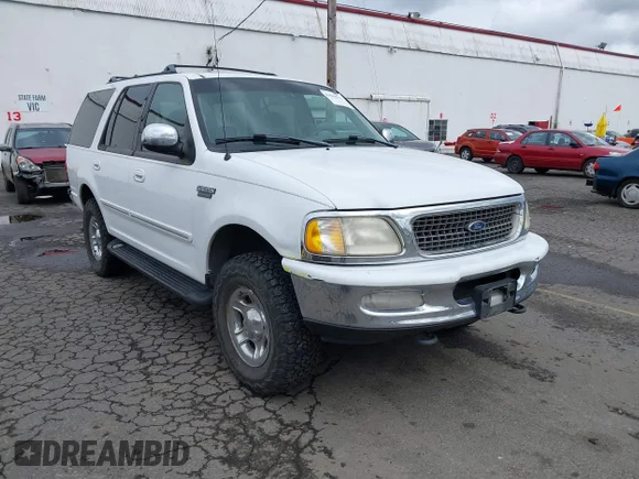 ✅ 1998 Ford Expedition XLT • VIN: 1FMRU18W3WLA74963 • Lot: 41819913. Listed on IAAI with 278,606 mi. Free auction sales archive from the USA and detailed vehicle history report at DreamBid. Image 1.