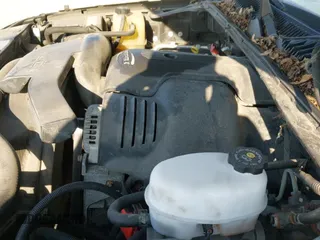 ✅ 2004 Cadillac Escalade EXT • VIN: 3GYEK62N64G242296 • Lot: 42954367. Listed on IAAI with 142,257 mi. Free auction sales archive from the USA and detailed vehicle history report at DreamBid. Image 14.