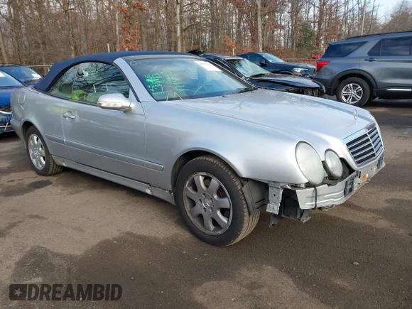 ✅ 2000 Mercedes-Benz CLK 320/430 • VIN: WDBLK65G6YT032251 • Лот: 43737764. Опубліковано раніше на IAAI з пробігом 118 187 миль. Безкоштовний доступ до архіву аукціонних продажів зі США та докладний звіт про історію автомобіля на DreamBid. Зображення 1.