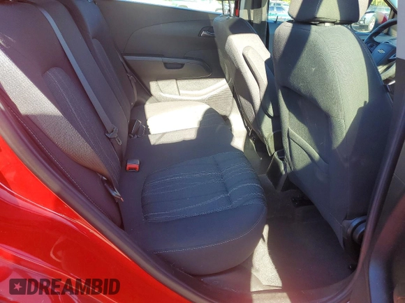 ✅ 2016 Chevrolet Sonic LT • VIN: 1G1JC6SB2G4155447 • Lot: 76750155. Wystawiony na Copart z przebiegiem 109 158 mil. Bezpłatny archiwum sprzedaży aukcyjnych z USA i szczegółowy raport historii pojazdu na DreamBid. Zdjęcie 11.