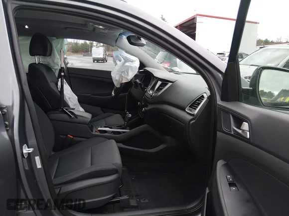 ✅ 2018 Hyundai Tucson Limited • VIN: KM8J3CA20JU833879 • Lot: 44725645. Wystawiony na IAAI z przebiegiem 120 729 mil. Bezpłatny archiwum sprzedaży aukcyjnych z USA i szczegółowy raport historii pojazdu na DreamBid. Zdjęcie 5.