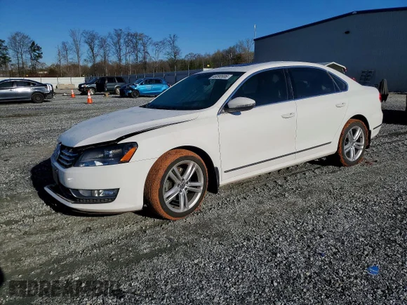 ✅ 2012 Volkswagen Passat SE • VIN: 1VWBN7A35CC060173 • Лот: 46090686. Опубликован ранее на Copart с пробегом 157 009 миль. Бесплатный доступ к архиву аукционных продаж из США и подробный отчёт об истории автомобиля на DreamBid. Изображение 1.