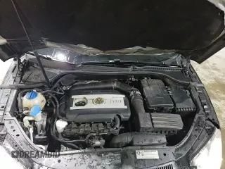 ✅ 2010 Volkswagen Eos Lux • VIN: WVWFA7AH2AV013101 • Lot: 84081934. Listed on Copart with 121,191 mi. Free auction sales archive from the USA and detailed vehicle history report at DreamBid. Image 15.