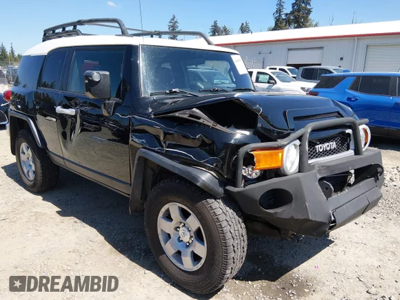 ✅ 2007 Toyota FJ Cruiser • VIN: JTEBU11F870062838 • Lot: 44989750. Listed on IAAI with 175,210 mi. Free auction sales archive from the USA and detailed vehicle history report at DreamBid. Image 1.