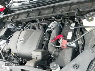 ✅ 2022 Toyota Highlander XLE • VIN: 5TDHZRBH5NS176062 • Lot: 43460226. Listed on IAAI with 25,732 mi. Free auction sales archive from the USA and detailed vehicle history report at DreamBid. Image 20.