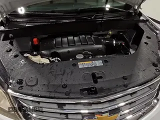 ✅ 2016 Chevrolet Traverse LTZ • VIN: 1GNKRJKD1GJ138730 • Lot: 65199965. Wystawiony na Copart z przebiegiem 81 734 mil. Bezpłatny archiwum sprzedaży aukcyjnych z USA i szczegółowy raport historii pojazdu na DreamBid. Zdjęcie 15.