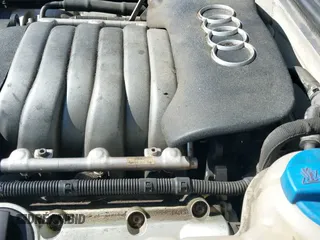 ✅ 2004 Audi A4 3.0L • VIN: WAUDT48H44K010483 • Lot: 42755470. Wystawiony na IAAI z przebiegiem 167 433 mil. Bezpłatny archiwum sprzedaży aukcyjnych z USA i szczegółowy raport historii pojazdu na DreamBid. Zdjęcie 19.