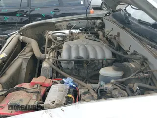 ✅ 2001 Toyota Tacoma • VIN: 5TEWN72NX1Z758359 • Lot: 43415713. Wystawiony na IAAI z przebiegiem 235 298 mil. Bezpłatny archiwum sprzedaży aukcyjnych z USA i szczegółowy raport historii pojazdu na DreamBid. Zdjęcie 16.