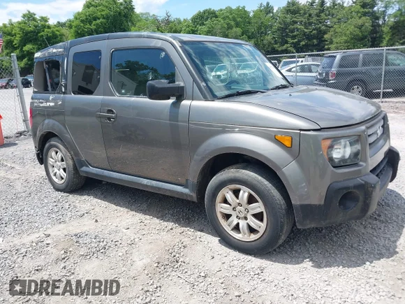 ✅ 2008 Honda Element EX • VIN: 5J6YH28718L000294 • Lot: 45392897. Wystawiony na IAAI z przebiegiem 138 749 mil. Bezpłatny archiwum sprzedaży aukcyjnych z USA i szczegółowy raport historii pojazdu na DreamBid. Zdjęcie 1.