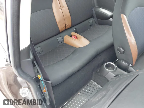 ✅ 2012 MINI Hardtop • VIN: WMWSU3C58CT261401 • Лот: 42191548. Опубликован ранее на IAAI с пробегом 96 115 миль. Бесплатный доступ к архиву аукционных продаж из США и подробный отчёт об истории автомобиля на DreamBid. Изображение 8.