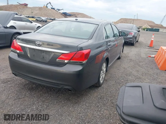 ✅ 2012 Toyota Avalon • VIN: 4T1BK3DB4CU453319 • Lot: 45442111. Wystawiony na IAAI z przebiegiem 102 777 mil. Bezpłatny archiwum sprzedaży aukcyjnych z USA i szczegółowy raport historii pojazdu na DreamBid. Zdjęcie 4.