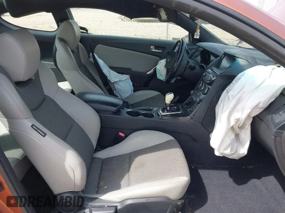 ✅ 2013 Hyundai Genesis Coupe Premium • VIN: KMHHT6KD9DU089512 • Лот: 44794478. Опубліковано раніше на IAAI з пробігом 109 422 миль. Безкоштовний доступ до архіву аукціонних продажів зі США та докладний звіт про історію автомобіля на DreamBid. Зображення 5.