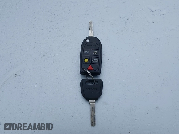 ✅ 2004 Volvo S80 • VIN: YV1TS91Z141338574 • Lot: 41702697. Wystawiony na IAAI z przebiegiem 255 808 mil. Bezpłatny archiwum sprzedaży aukcyjnych z USA i szczegółowy raport historii pojazdu na DreamBid. Zdjęcie 11.