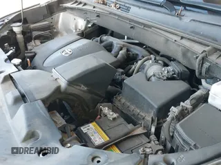 ✅ 2019 Toyota Highlander SE • VIN: 5TDKZRFH9KS559336 • Lot: 43198649. Listed on IAAI with 103,896 mi. Free auction sales archive from the USA and detailed vehicle history report at DreamBid. Image 19.