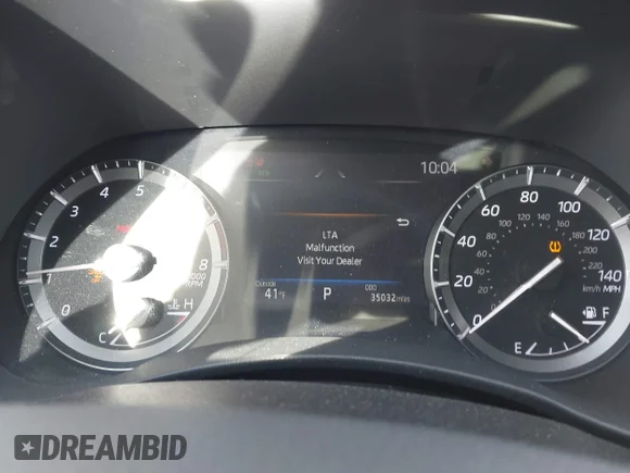 ✅ 2021 Toyota Highlander XLE • VIN: 5TDGZRBH9MS077285 • Lot: 43903940. Listed on IAAI with 35,032 mi. Free auction sales archive from the USA and detailed vehicle history report at DreamBid. Image 7.