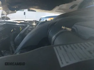 ✅ 2015 Volvo XC60 T6 Platinum • VIN: YV4902RM0F2673843 • Lot: 43529340. Wystawiony na IAAI z przebiegiem 132 704 mil. Bezpłatny archiwum sprzedaży aukcyjnych z USA i szczegółowy raport historii pojazdu na DreamBid. Zdjęcie 18.