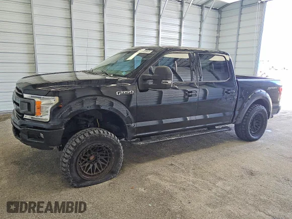 ✅ 2018 Ford F-150 XLT • VIN: 1FTEW1CP3JFB51609 • Lot: 49864836. Wystawiony na Copart z przebiegiem 96 214 mil. Bezpłatny archiwum sprzedaży aukcyjnych z USA i szczegółowy raport historii pojazdu na DreamBid. Zdjęcie 1.