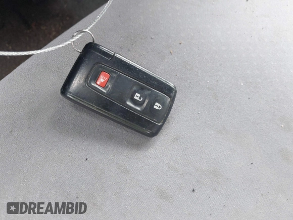 ✅ 2004 Toyota Prius • VIN: JTDKB20U640063790 • Lot: 45210540. Wystawiony na IAAI z przebiegiem 232 981 mil. Bezpłatny archiwum sprzedaży aukcyjnych z USA i szczegółowy raport historii pojazdu na DreamBid. Zdjęcie 11.