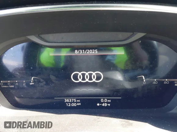 ✅ 2022 Audi Q3 S line Premium Plus • VIN: WA1EECF37N1090169 • Lot: 43160261. Wystawiony na IAAI z przebiegiem 36 375 mil. Bezpłatny archiwum sprzedaży aukcyjnych z USA i szczegółowy raport historii pojazdu na DreamBid. Zdjęcie 7.