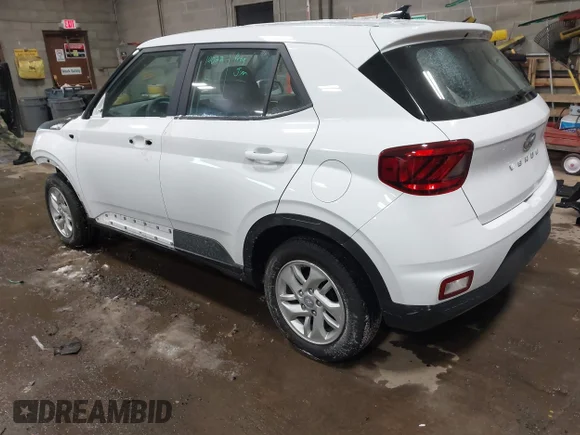 ✅ 2022 Hyundai Venue SE • VIN: KMHRB8A31NU202303 • Lot: 43940242. Wystawiony na IAAI z przebiegiem 36 890 mil. Bezpłatny archiwum sprzedaży aukcyjnych z USA i szczegółowy raport historii pojazdu na DreamBid. Zdjęcie 3.