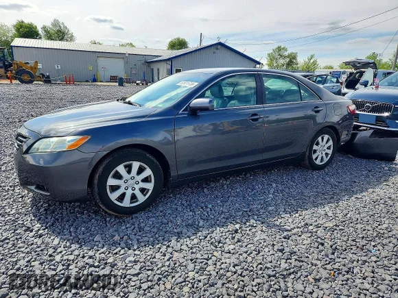 ✅ 2007 Toyota Camry XLE • VIN: 4T1BK46K27U019005 • Лот: 52811736. Опубликован ранее на Copart с пробегом 153 958 миль. Бесплатный доступ к архиву аукционных продаж из США и подробный отчёт об истории автомобиля на DreamBid. Изображение 1.