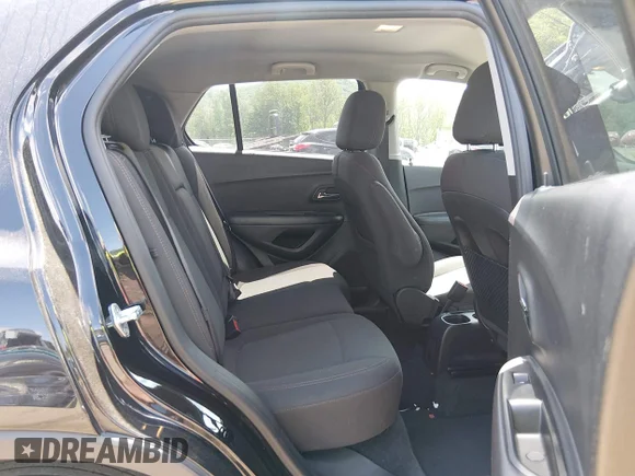 ✅ 2020 Chevrolet Trax LS • VIN: KL7CJNSB1LB085524 • Лот: 45239737. Опубликован ранее на IAAI с пробегом 100 065 миль. Бесплатный доступ к архиву аукционных продаж из США и подробный отчёт об истории автомобиля на DreamBid. Изображение 8.