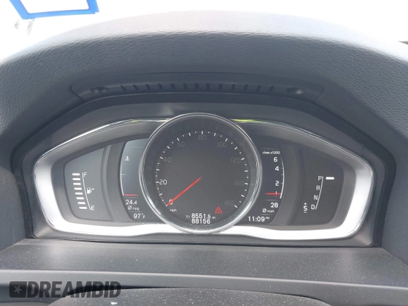✅ 2018 Volvo S60 Dynamic • VIN: YV126MFL4J2453666 • Lot: 43193425. Wystawiony na IAAI z przebiegiem 88 156 mil. Bezpłatny archiwum sprzedaży aukcyjnych z USA i szczegółowy raport historii pojazdu na DreamBid. Zdjęcie 7.