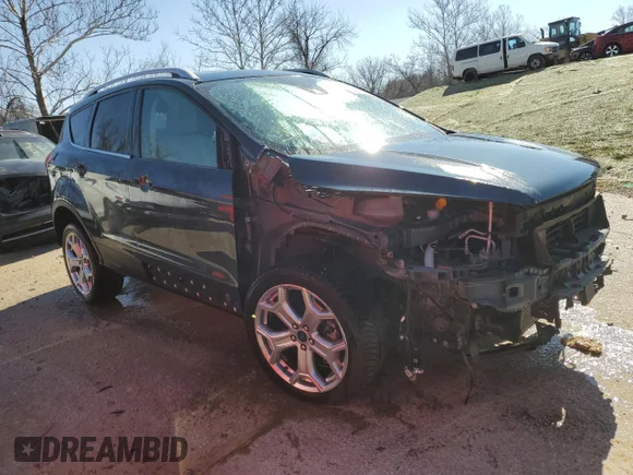 ✅ 2019 Ford Escape Titanium • VIN: 1FMCU9J93KUB59055 • Лот: 44641193. Опубликован ранее на Copart с пробегом 61 705 миль. Бесплатный доступ к архиву аукционных продаж из США и подробный отчёт об истории автомобиля на DreamBid. Изображение 4.