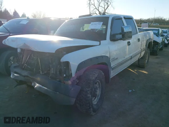 ✅ 2001 Chevrolet Silverado 2500HD LS • VIN: 1GCHK23121F177080 • Lot: 41392716. Wystawiony na IAAI z przebiegiem 270 009 mil. Bezpłatny archiwum sprzedaży aukcyjnych z USA i szczegółowy raport historii pojazdu na DreamBid. Zdjęcie 2.