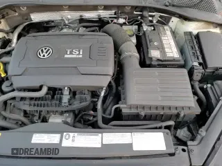 ✅ 2018 Volkswagen Golf R • VIN: WVWVF7AU2JW118967 • Lot: 86307755. Wystawiony na Copart z przebiegiem 85 979 mil. Bezpłatny archiwum sprzedaży aukcyjnych z USA i szczegółowy raport historii pojazdu na DreamBid. Zdjęcie 13.