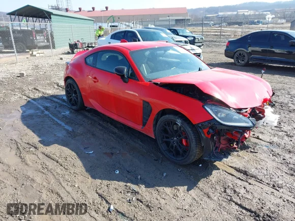✅ 2025 Toyota 86 Premium • VIN: JF1ZNBE18S9760977 • Lot: 44501394. Listed on IAAI with 1,390 mi. Free auction sales archive from the USA and detailed vehicle history report at DreamBid. Image 1.