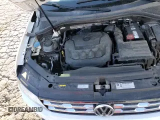 ✅ 2018 Volkswagen Tiguan SEL • VIN: 3VV3B7AX2JM214581 • Lot: 90683545. Listed on Copart with 97,979 mi. Free auction sales archive from the USA and detailed vehicle history report at DreamBid. Image 14.