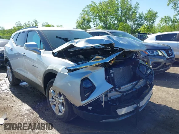 ✅ 2020 Chevrolet Blazer LT • VIN: 3GNKBCRSXLS698873 • Lot: 42285545. Wystawiony na IAAI z przebiegiem 25 151 mil. Bezpłatny archiwum sprzedaży aukcyjnych z USA i szczegółowy raport historii pojazdu na DreamBid. Zdjęcie 1.