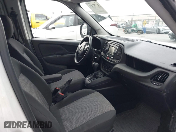 ✅ 2020 Ram ProMaster City Cargo Tradesman • VIN: ZFBHRFAB3L6S11404 • Lot: 43737451. Wystawiony na IAAI z przebiegiem 24 001 mil. Bezpłatny archiwum sprzedaży aukcyjnych z USA i szczegółowy raport historii pojazdu na DreamBid. Zdjęcie 5.