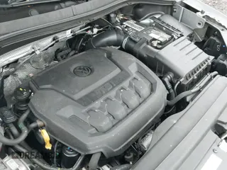 ✅ 2021 Volkswagen Tiguan SE • VIN: 3VV2B7AX8MM145802 • Lot: 43431599. Wystawiony na IAAI z przebiegiem 62 313 mil. Bezpłatny archiwum sprzedaży aukcyjnych z USA i szczegółowy raport historii pojazdu na DreamBid. Zdjęcie 20.