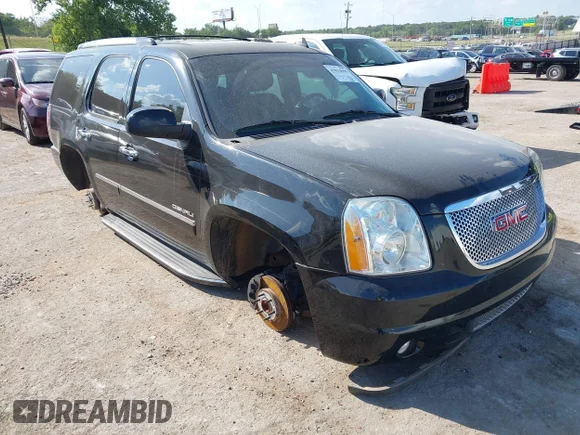 ✅ 2014 GMC Yukon Denali • VIN: 1GKS1EEF2ER219307 • Lot: 43034096. Listed on IAAI with 151,185 mi. Free auction sales archive from the USA and detailed vehicle history report at DreamBid. Image 1.