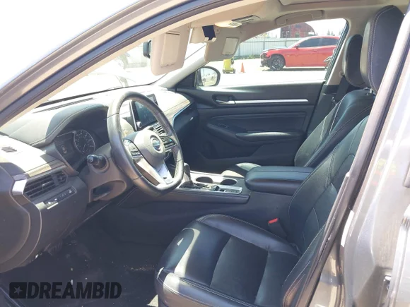 ✅ 2019 Nissan Altima SL • VIN: 1N4BL4EVXKC189209 • Lot: 45124730. Wystawiony na IAAI z przebiegiem 79 379 mil. Bezpłatny archiwum sprzedaży aukcyjnych z USA i szczegółowy raport historii pojazdu na DreamBid. Zdjęcie 5.
