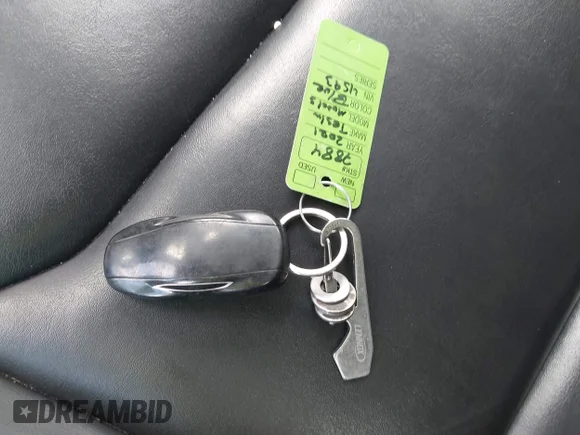 ✅ 2021 Tesla Model S Performance • VIN: 5YJSA1E43MF424593 • Lot: 42198084. Wystawiony na IAAI z przebiegiem 74 546 mil. Bezpłatny archiwum sprzedaży aukcyjnych z USA i szczegółowy raport historii pojazdu na DreamBid. Zdjęcie 11.